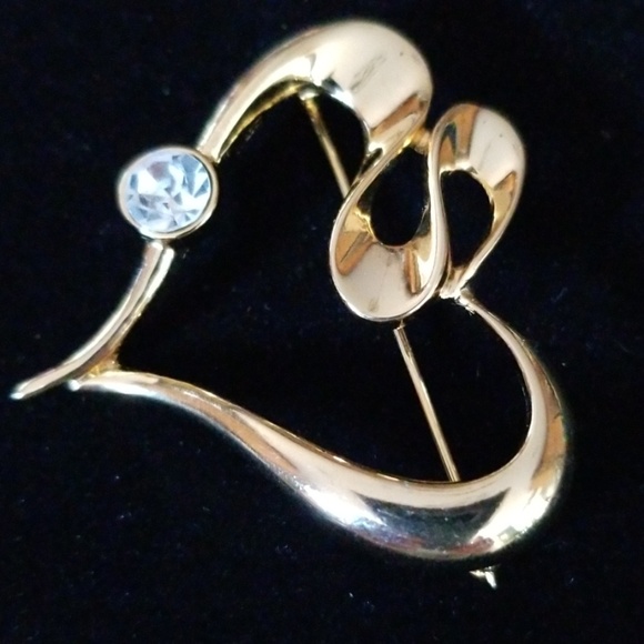 Vintage Heart Rhinestone Brooch Gold Tone - Picture 10 of 12